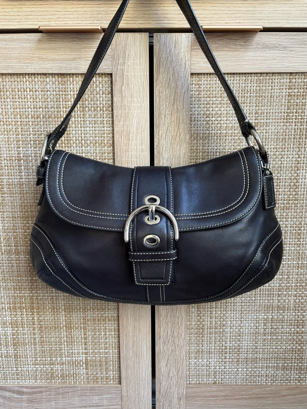 COACH Y2K Soho Buckle Flap Medium Black Leather Shoulder Bag Handbag F10910